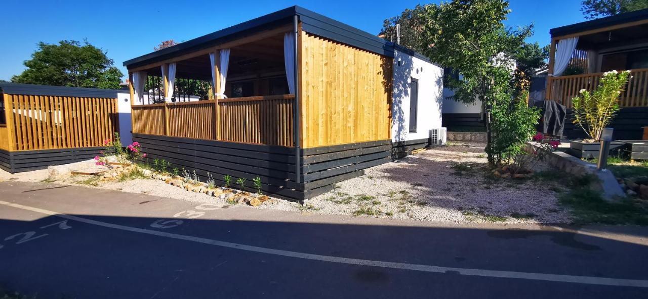 Mobile Home Kmz Selce Eksteriør billede