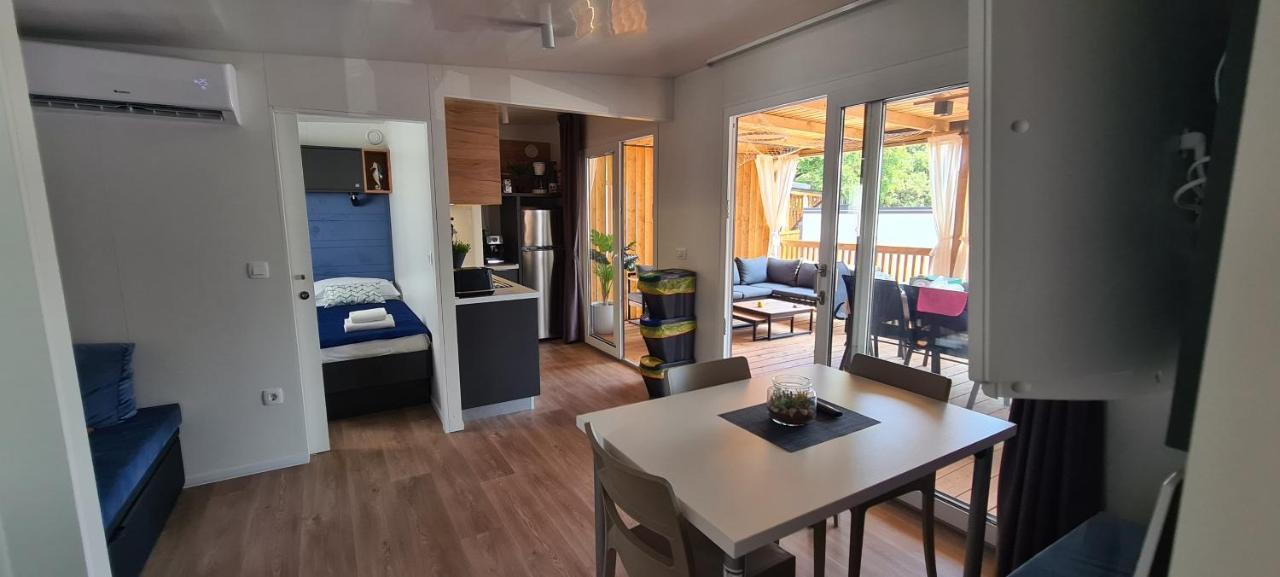 Mobile Home Kmz Selce Eksteriør billede