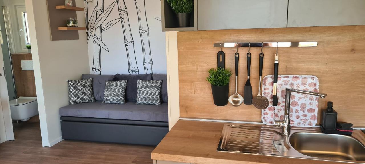 Mobile Home Kmz Selce Eksteriør billede